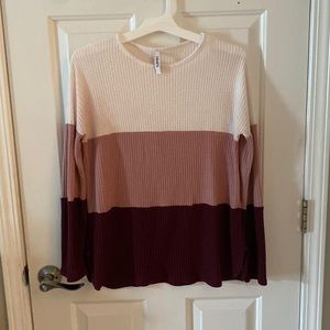 Color block light knit sweater